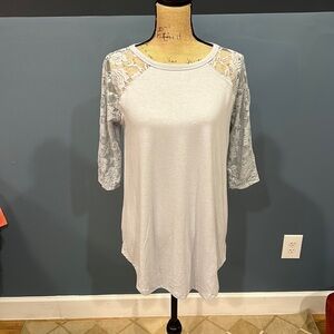 Zenana Premium top size large women’s